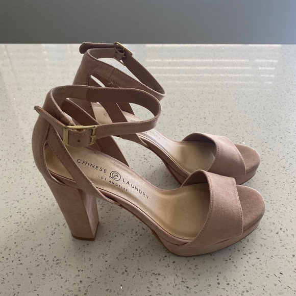 CHINESE LAUNDRY Mary Jane Pump - Picture 3 of 6